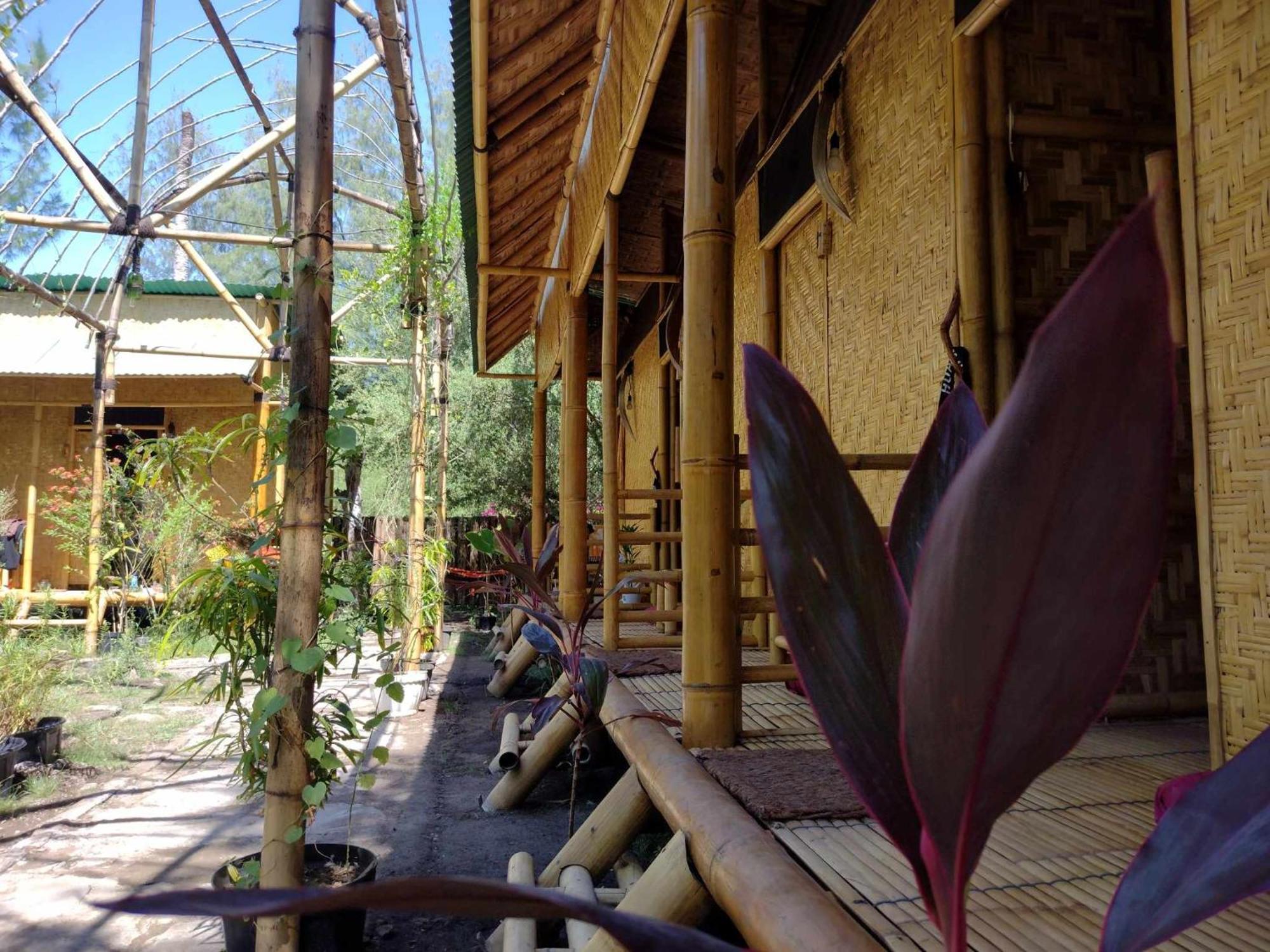 A Pousada Uncle Hippie'S Dream Ilhas Gili Exterior foto