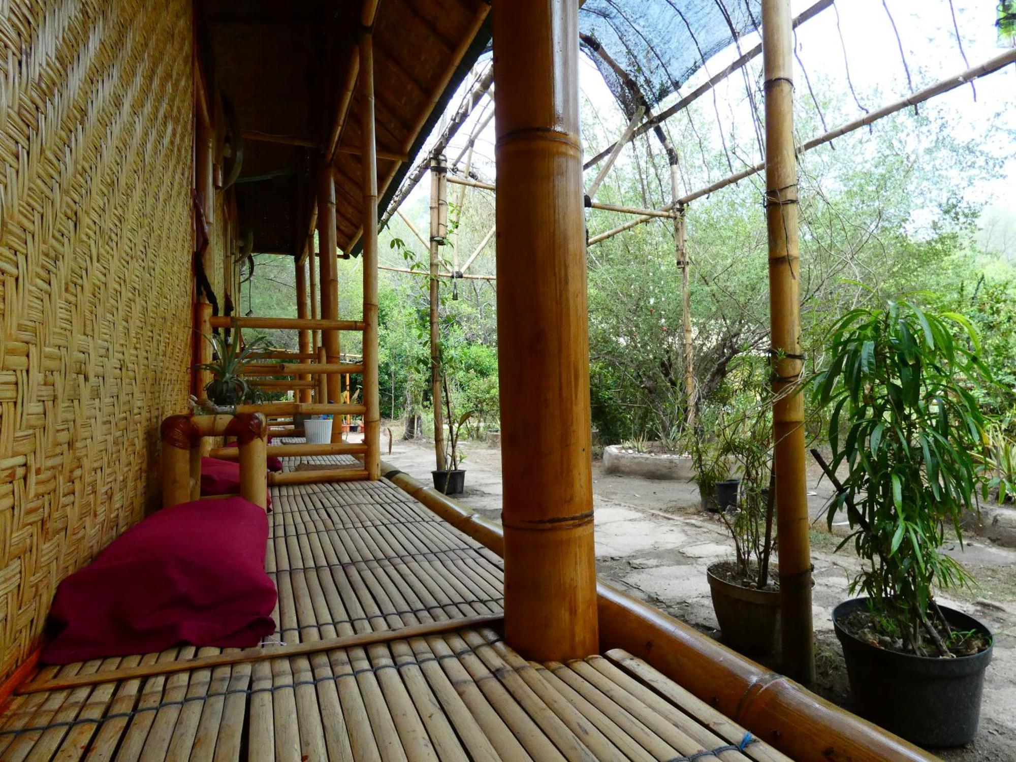 A Pousada Uncle Hippie'S Dream Ilhas Gili Exterior foto